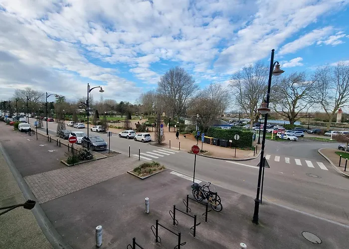 L'avant Port Stunning View Of Honfleur's Outer Harbor 53 M 4 Guest *