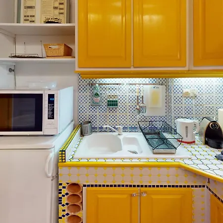 L'avant Port Stunning View Of Honfleur's Outer Harbor 53 M 4 Guest Honfleur