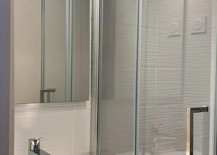 L'avant Port Stunning View Of Honfleur's Outer Harbor 53 M 4 Guest *