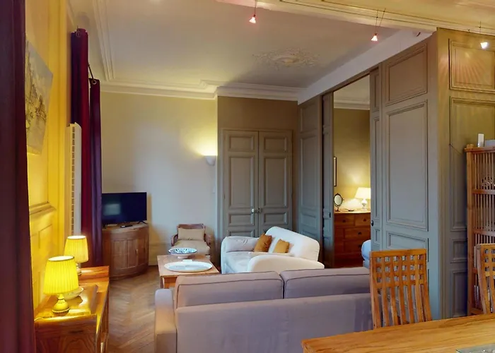 Апартаменты L'avant Port Stunning View Of Honfleur's Outer Harbor 53 M 4 Guest Онфлёр