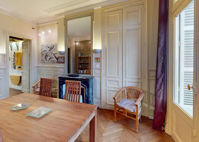 L'avant Port Stunning View Of Honfleur's Outer Harbor 53 M 4 Guest Appartement Honfleur