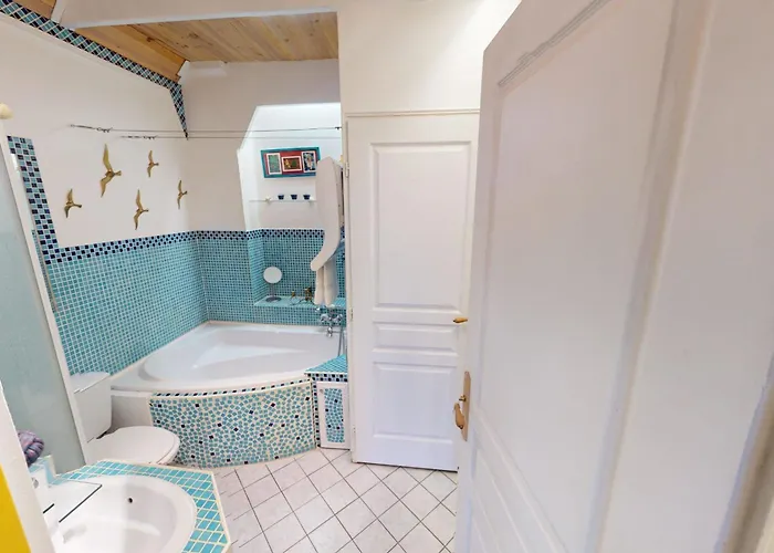 L'avant Port Stunning View Of Honfleur's Outer Harbor 53 M 4 Guest Appartement